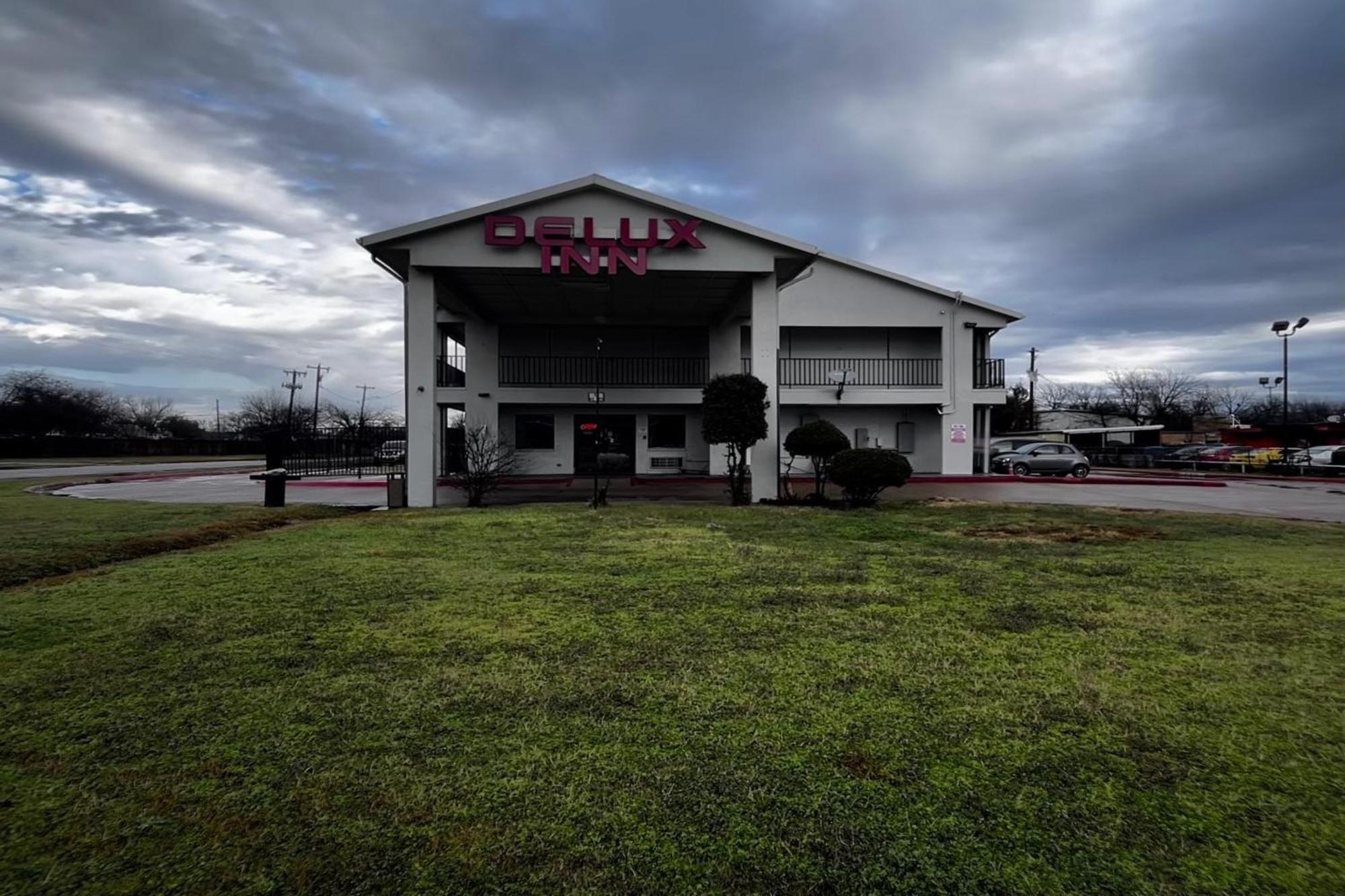 Deluxe Inn Motel By Oyo Grand Prairie Interstate 30 외부 사진